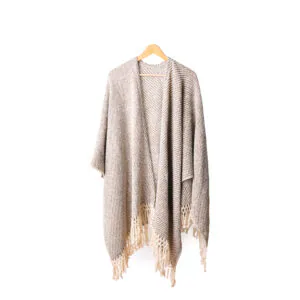 Ruana telar color gris Kumey Kal