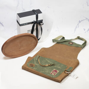 Pack asado Pechera de cuero y plato ovalado madera