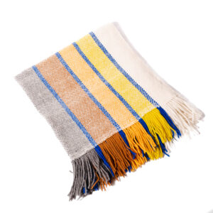 Piecera telar blanca colores 192 x 84 cm.