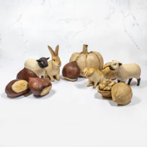 frutos animales madera