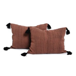 Set cojines palo rosa y negro 56 x 44 cm.