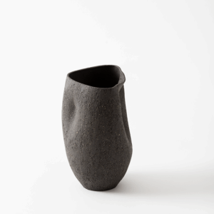 Vasija Irregular S negra