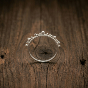 Anillo de plata Pelotitas