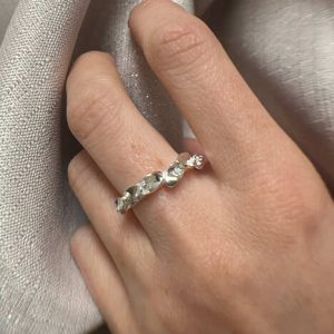 c774bb9d-7b2b-4de7-938f-a9685c623cb2-0006