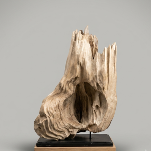 Escultura Nucleo 69 cm.